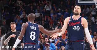 格的对撞而 格的对撞而